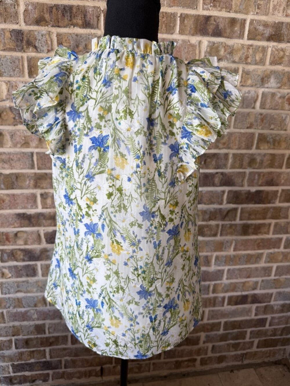 GREYLIN floral ruffle cap-sleeve top XS round neck ruffled sleeve button front - Picture 4 of 6